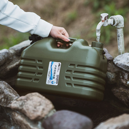 Family Outdoor Camping Vehicle Large Capacity Water Storage Tank With Faucet